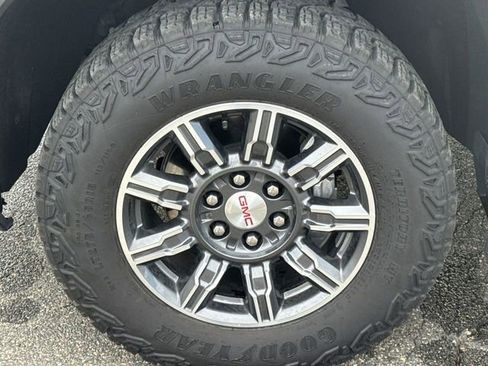 Certified 2024 GMC Sierra 1500 AT4 w/ AT4 Premium Package image 29