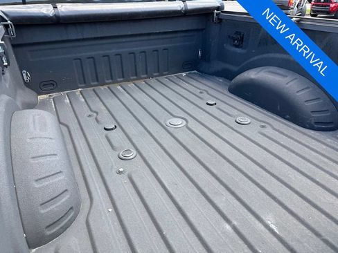 Used 2017 Ford F350 Lariat w/ Lariat Ultimate Package AWD/4WD image 9