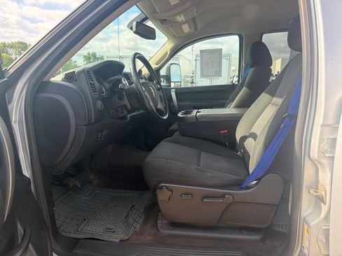 Used 2014 Chevrolet Silverado 3500 LT w/ Interior Plus Package AWD/4WD image 22