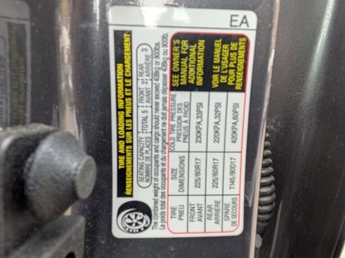 Certified 2025 Subaru Forester image 21