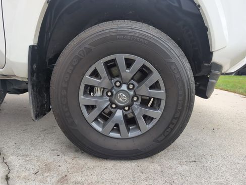 Certified 2023 Toyota Tacoma SR5 image 13