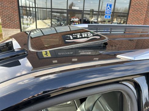 Used 2020 Cadillac Escalade ESV Platinum image 27