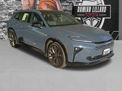 New 2025 Toyota Crown Signia w/ Advanced Technology Package
