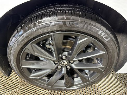 Used 2024 Toyota Corolla SE image 17