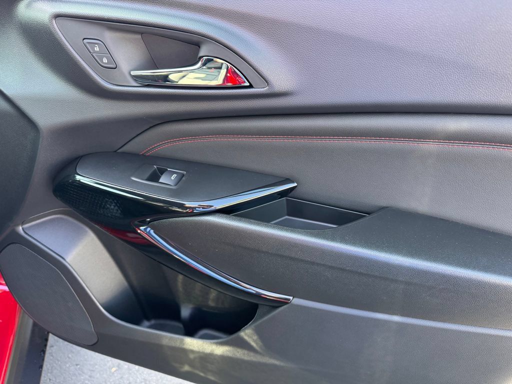 New 2026 Chevrolet Trax RS w/ Driver Confidence Package FWD image 9