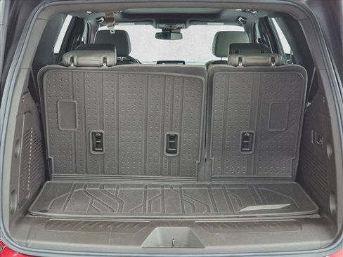 Used 2023 Chevrolet Tahoe LT w/ LT Signature Package RWD image 6