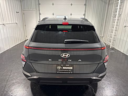 Used 2024 Hyundai Kona SEL FWD image 38