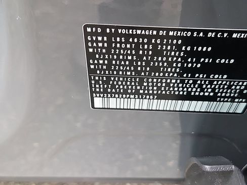 Used 2023 Volkswagen Taos SEL AWD/4WD image 14