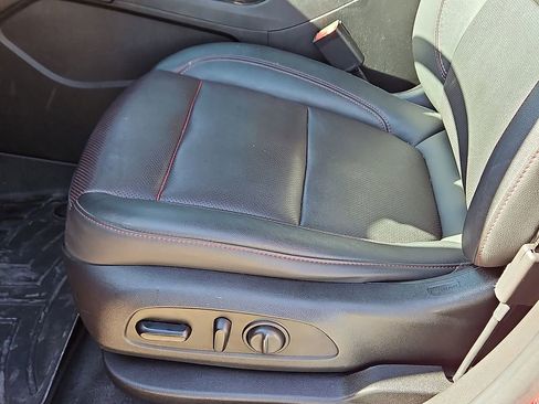 Used 2020 Chevrolet Blazer RS image 12