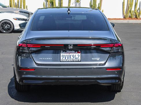 Used 2025 Honda Accord Touring image 8