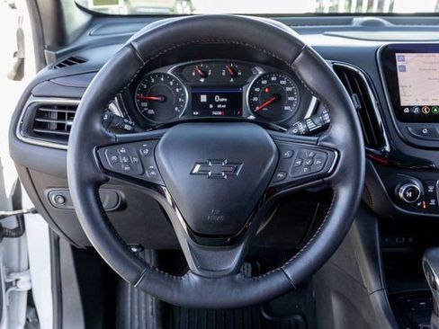 Used 2022 Chevrolet Equinox RS w/ RS Leather Package image 17