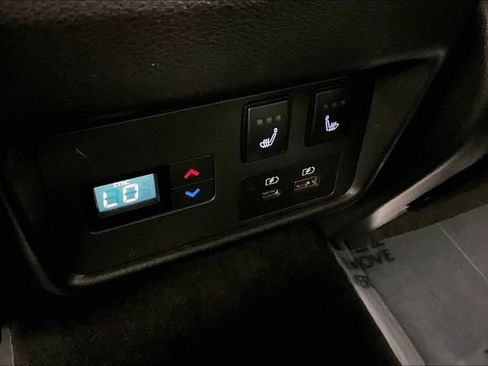 Used 2023 Nissan Rogue Platinum w/ Platinum Premium Package AWD/4WD image 33