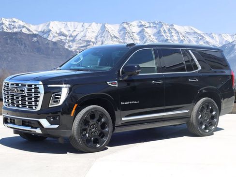 New 2026 GMC Yukon Denali w/ Denali Reserve Package AWD/4WD image 2
