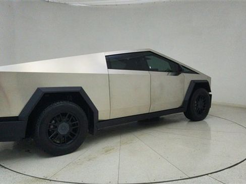 Used 2025 Tesla Cybertruck AWD Crew Cab image 66