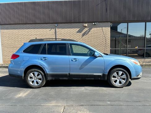 Used 2011 Subaru Outback 3.6R Limited image 5