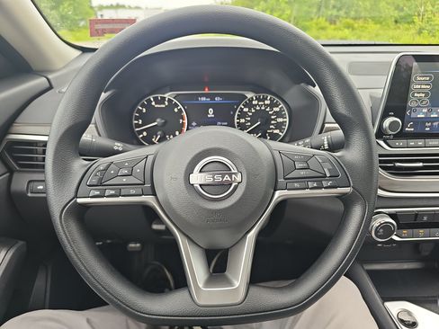 New 2026 Nissan Altima 2.5 SV FWD image 20