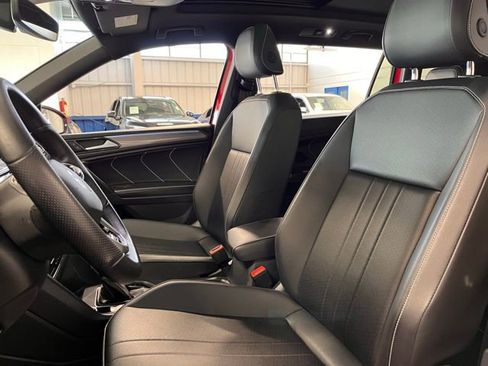 Used 2024 Volkswagen Tiguan SE R-Line image 22