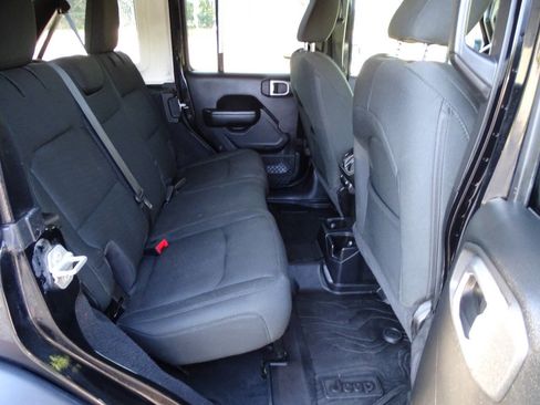 Used 2020 Jeep Wrangler Unlimited Sport S w/ Cold Weather Group image 35