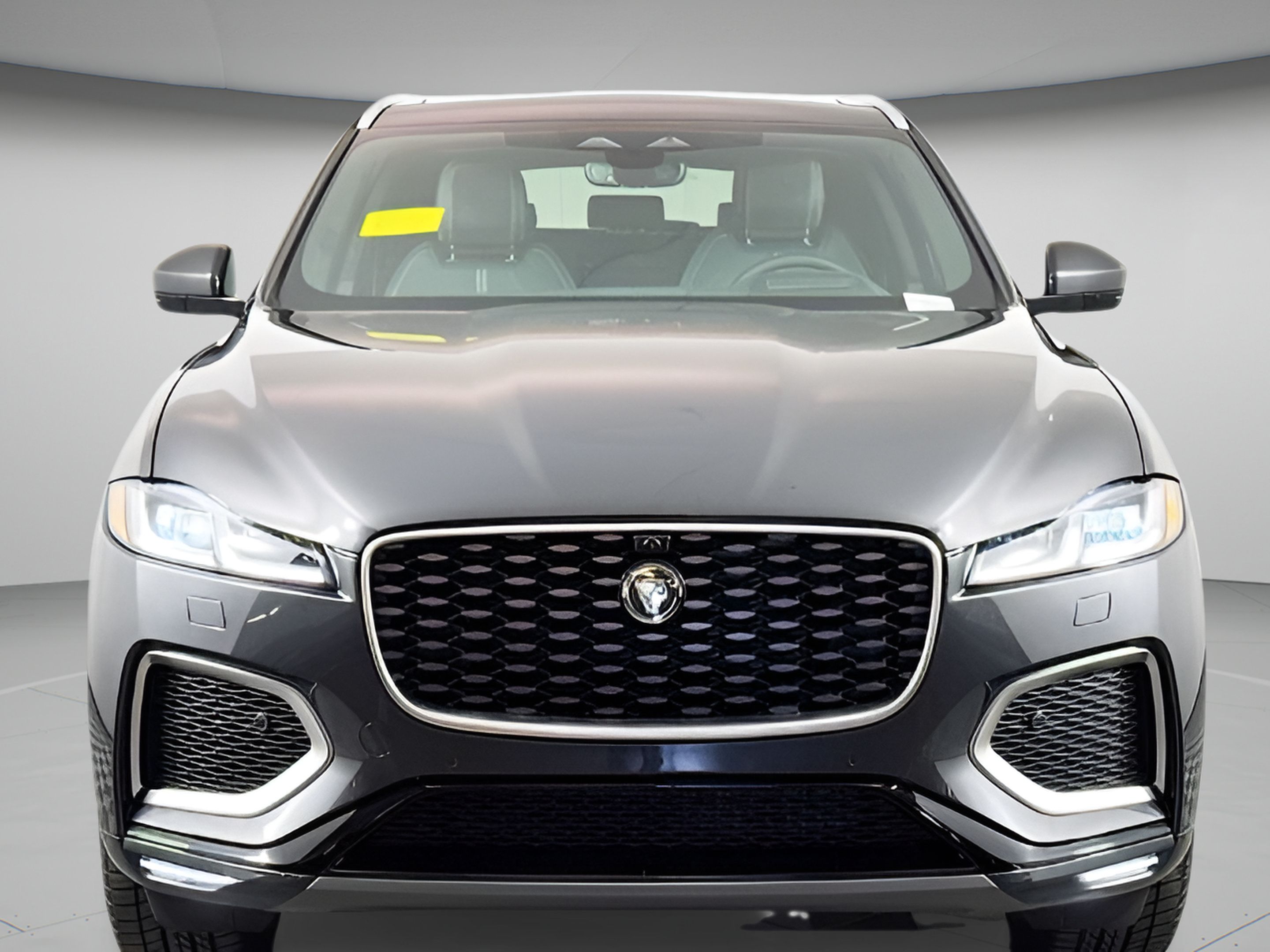 Used 2026 Jaguar F-PACE R-Dynamic S AWD/4WD image 31