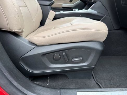 Used 2023 Ford Explorer Limited image 27