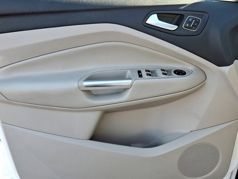 Used 2018 Ford Escape Titanium image 13