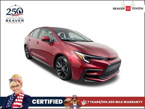 Used 2025 Toyota Corolla SE FWD image 1