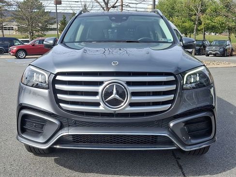Used 2024 Mercedes-Benz GLS 450 4MATIC image 5