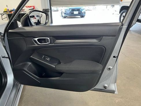 Used 2023 Honda Civic Sport image 12