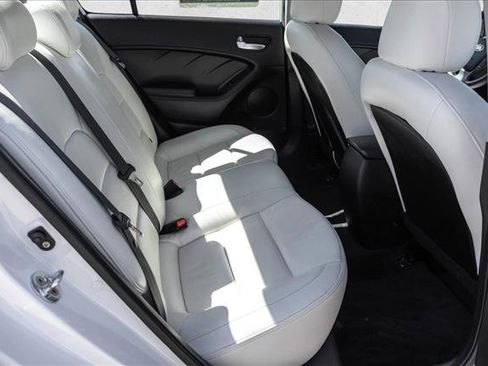 Used 2017 Kia Forte LX FWD image 21