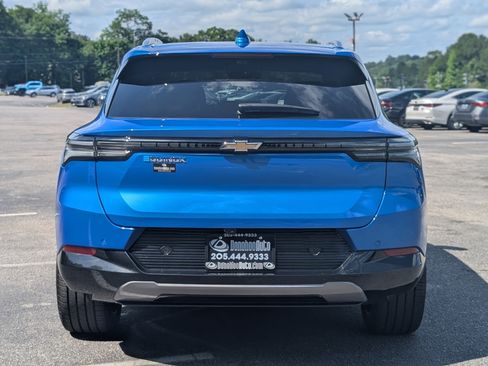 Used 2025 Chevrolet Equinox EV LT w/ Convenience Package II FWD image 8