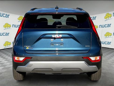 New 2025 Kia Niro EX image 6