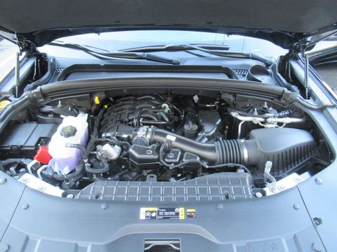 New 2025 Jeep Grand Cherokee Altitude image 14