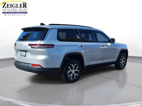 New 2025 Jeep Grand Cherokee L Limited w/ Trailer Tow Package image 5