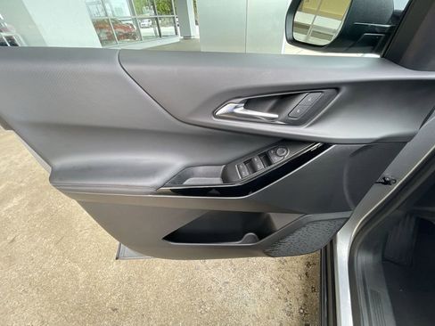 Used 2025 Chevrolet Equinox LT w/ Safety and Technology Package FWD image 22
