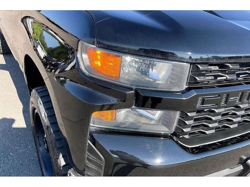 Used 2021 Chevrolet Silverado 1500 Custom Trail Boss AWD/4WD image 29
