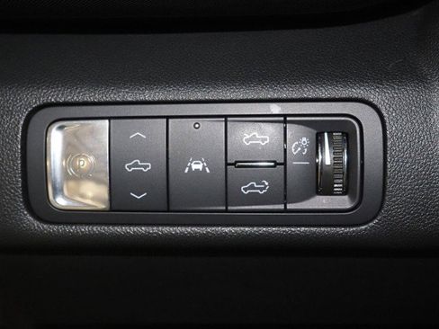 Used 2025 Chevrolet Silverado EV RST image 28