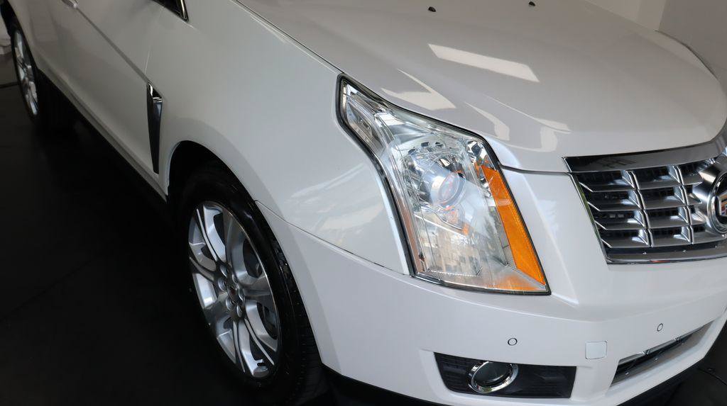 Used 2013 Cadillac SRX Performance FWD image 13