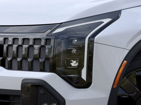 New 2026 Kia Sportage X-Line w/ X-Line Technology Package image 9