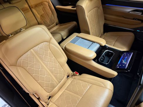 Used 2022 Jeep Grand Wagoneer Series III w/ Rear Seat Video Group 1 image 56