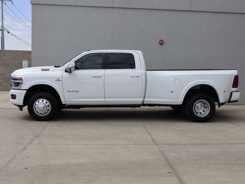 New 2025 RAM 3500 Longhorn image 2