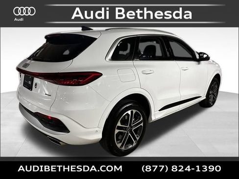 Certified 2025 Audi Q5 Premium w/ Convenience Package AWD/4WD image 7