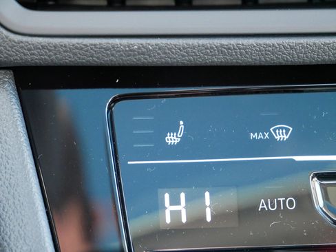 New 2026 Volkswagen Jetta SE FWD image 10