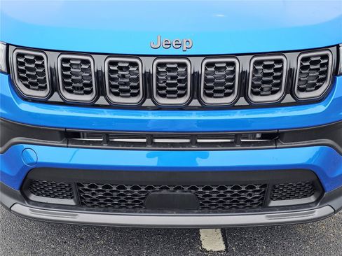 New 2026 Jeep Compass Latitude AWD/4WD image 3