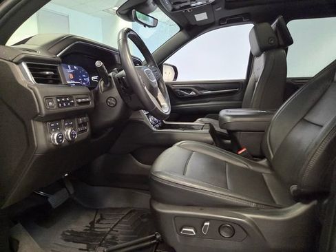 Used 2023 GMC Yukon XL Denali w/ Denali Reserve Package AWD/4WD image 11
