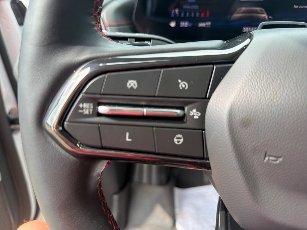 Used 2024 Chevrolet Traverse RS w/ LPO, Floor Liner Package AWD/4WD image 31