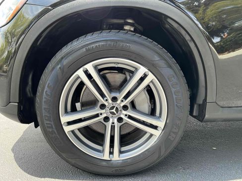 Used 2020 Mercedes-Benz GLC 300 4MATIC w/ Premium Package image 70