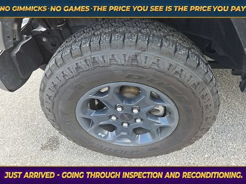 Used 2023 Jeep Wrangler Unlimited AWD/4WD image 12