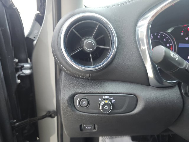 Used 2024 Chevrolet Blazer LT w/ Convenience Package FWD image 28