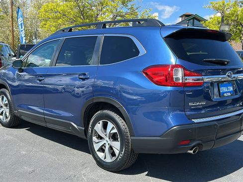Certified 2022 Subaru Ascent Premium w/ Convenience Package AWD/4WD image 8