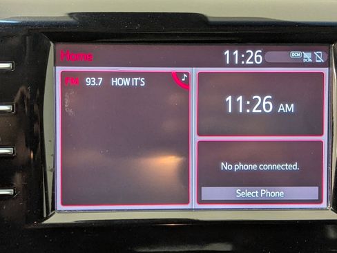 Used 2019 Toyota Camry LE image 27